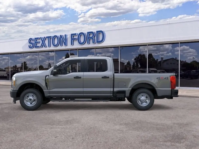 2026 Ford F-250 XL 4WD Crew Cab 6-3/4' Box photo 3