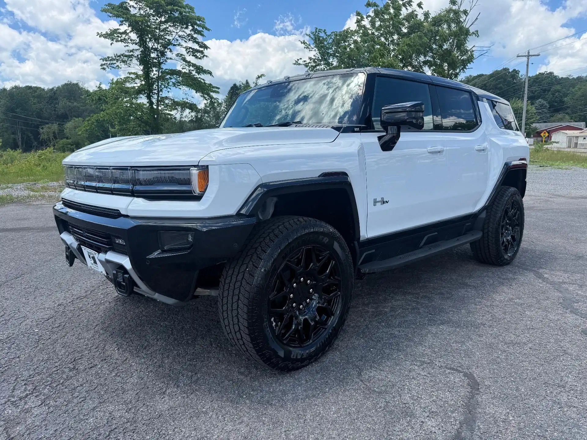 2026 GMC Hummer EV 2X SUV's photo