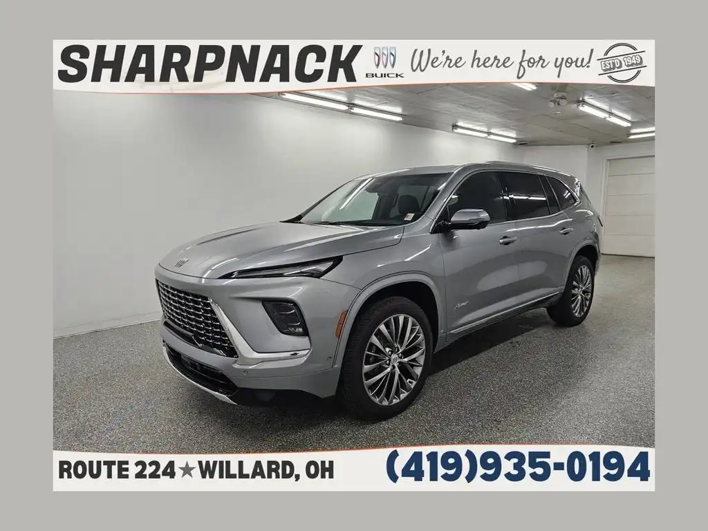 2026 Buick Enclave Avenir AWD's photo