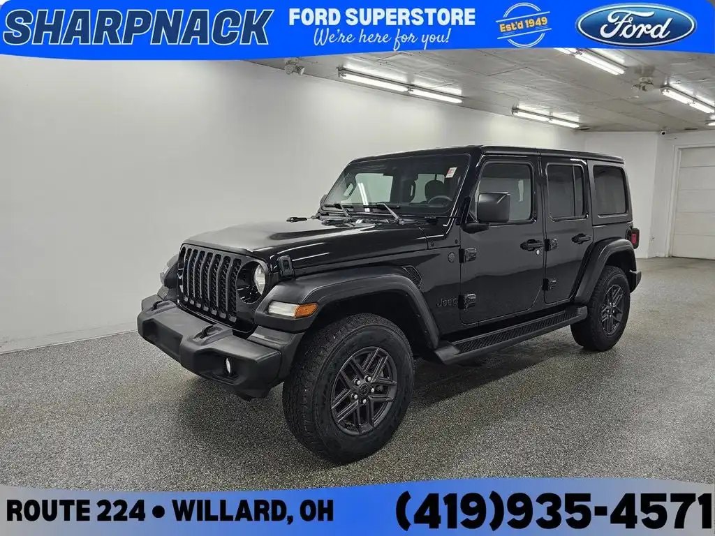 2024 Jeep Wrangler Sport S's photo