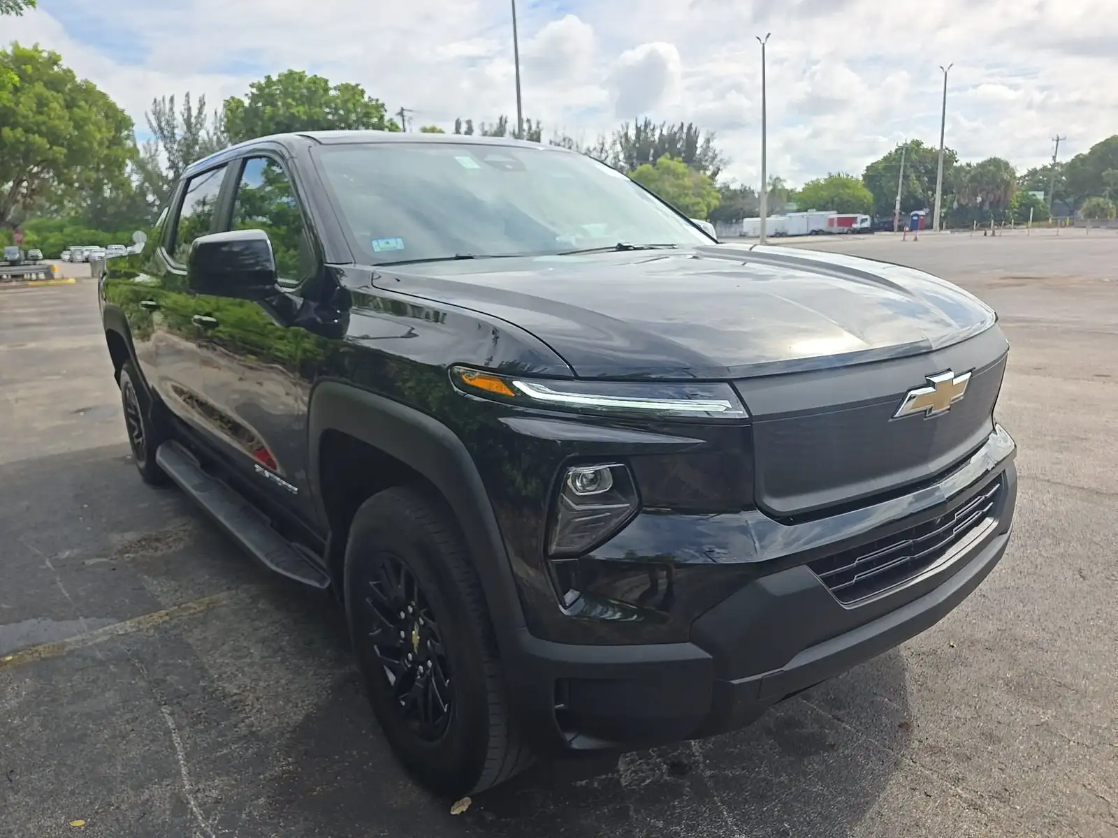 2024 Chevrolet Silverado EV Work Truck 4WT's photo