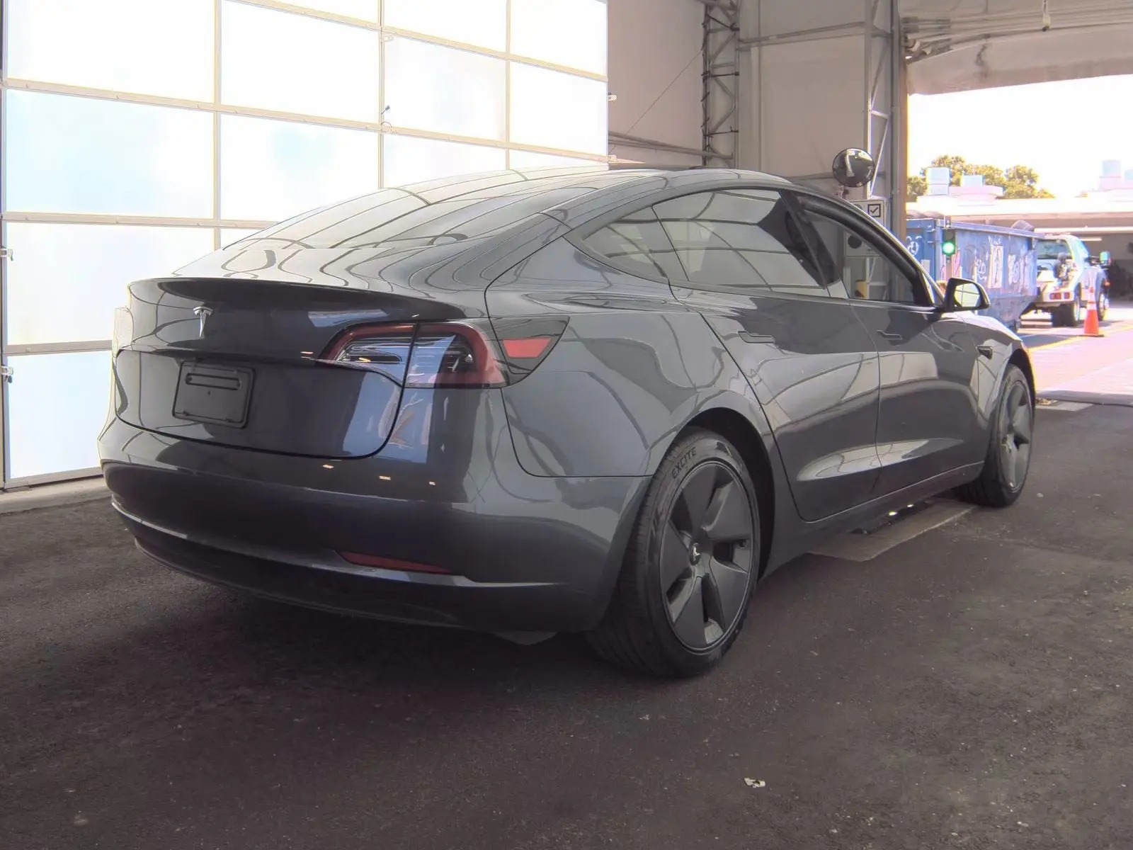 2023 Tesla Model 3 Base photo 5