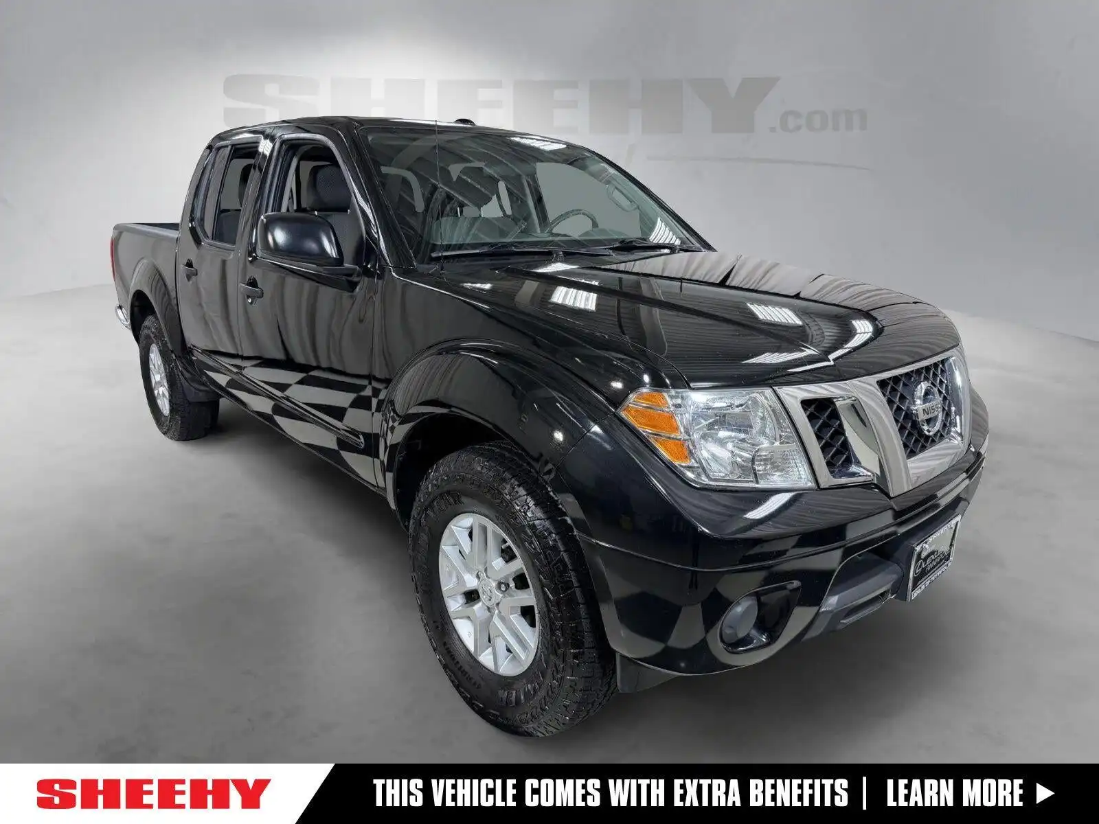 2016 Nissan Frontier 4.0 SV Crew Cab 4X4 AT SWB's photo
