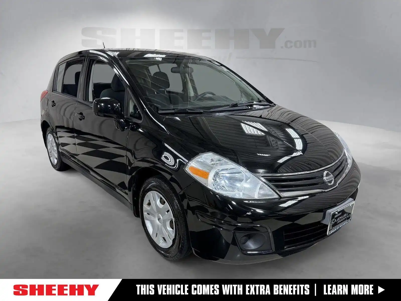 2012 Nissan Versa 1.8 S Auto's photo