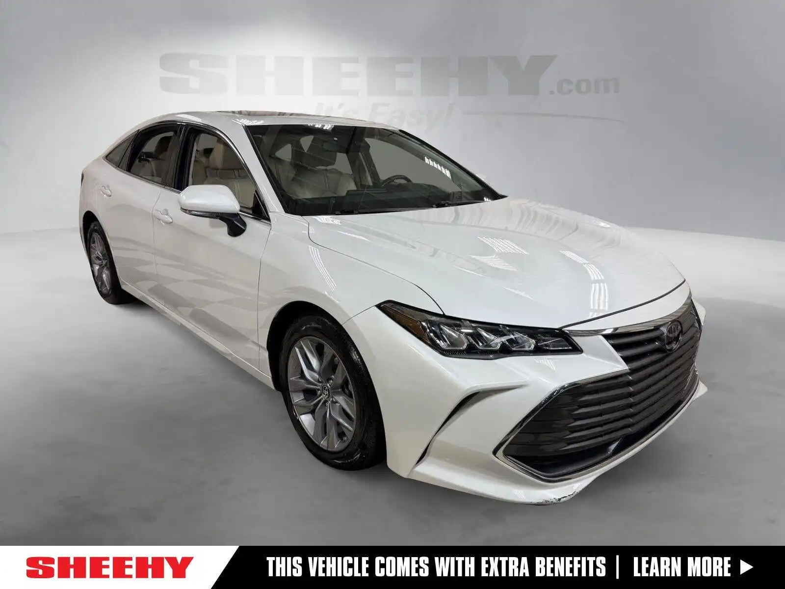 2019 Toyota Avalon XLE's photo