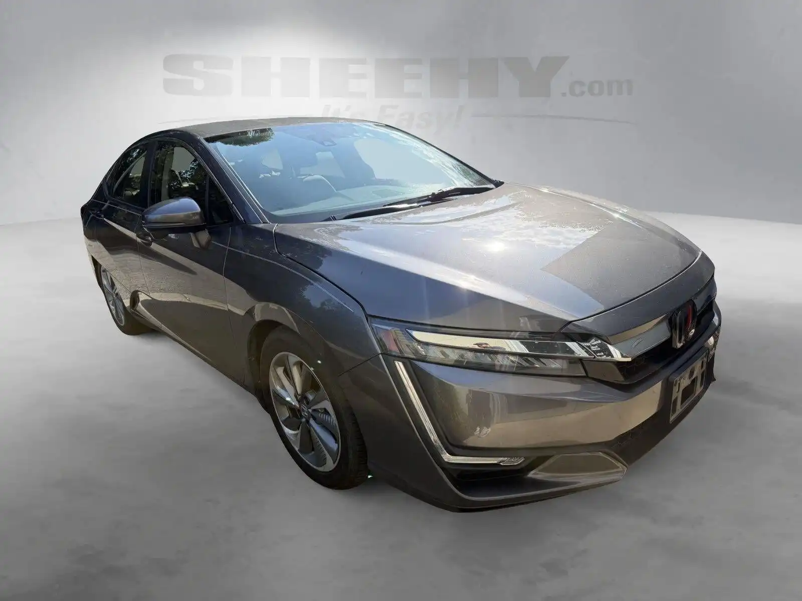 2018 Honda Clarity Plug-In Hybrid Touring's photo