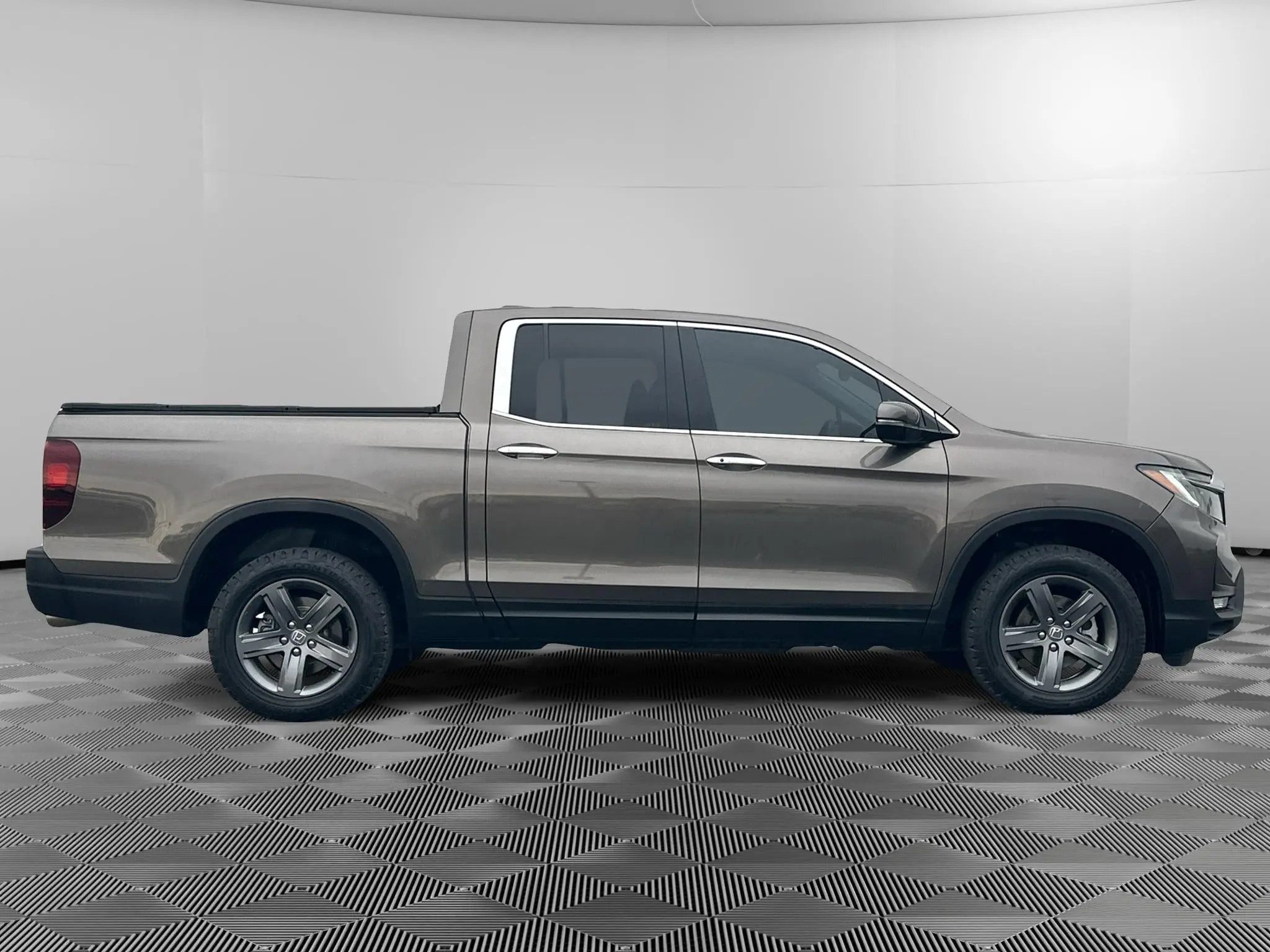 2022 Honda Ridgeline RTL AWD E photo 3
