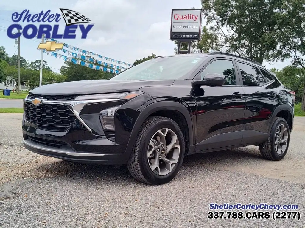 2025 Chevrolet Trax LT's photo