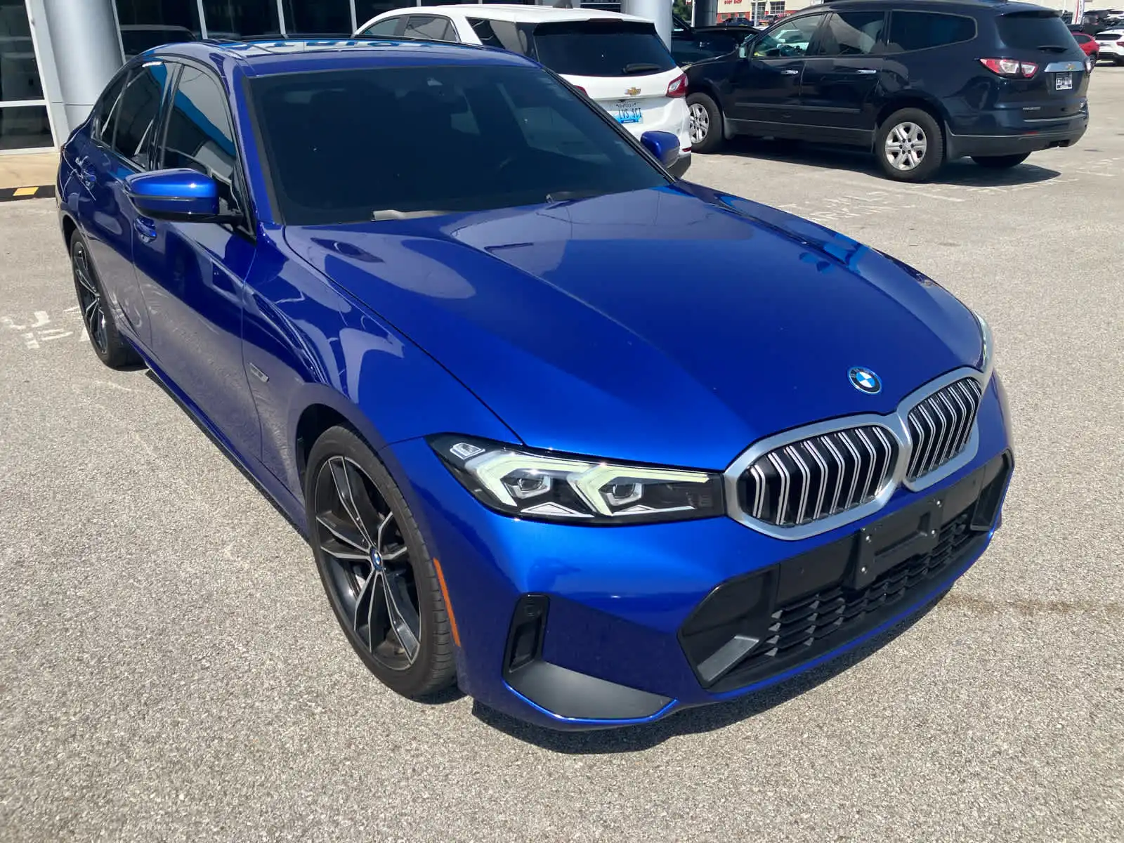 2023 BMW 3 Series 330e Sedan's photo
