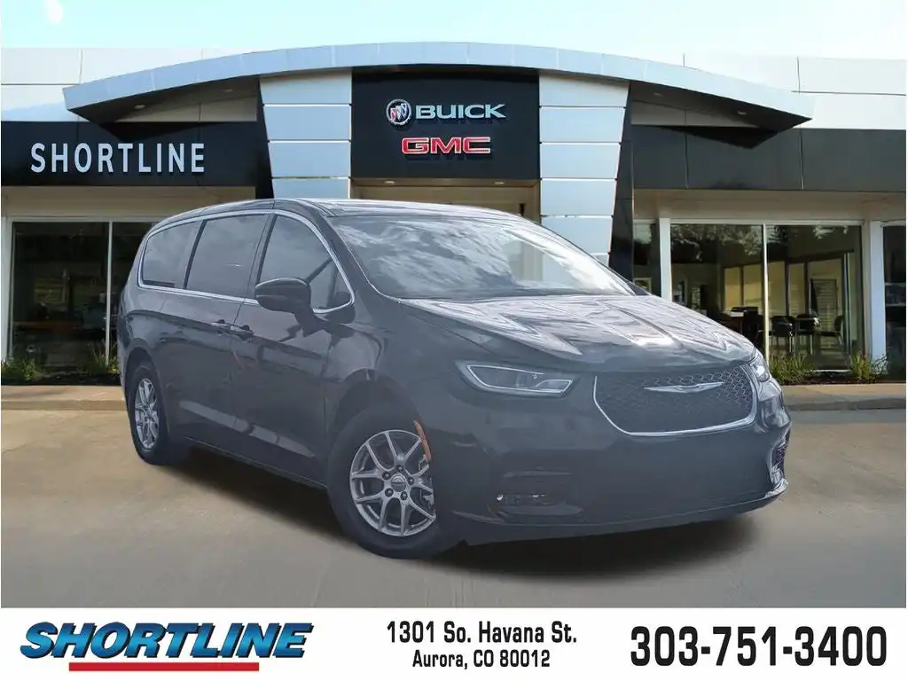 2025 Chrysler Pacifica Select's photo