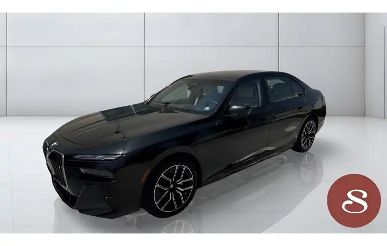 2025 BMW i7 xDrive60 Sedan's photo
