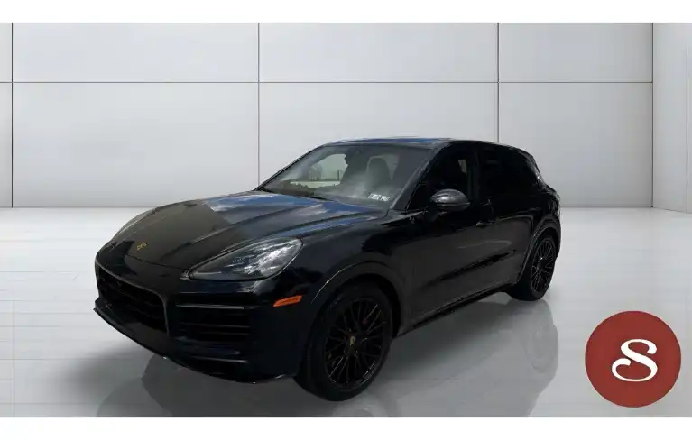 2023 Porsche Cayenne GTS's photo
