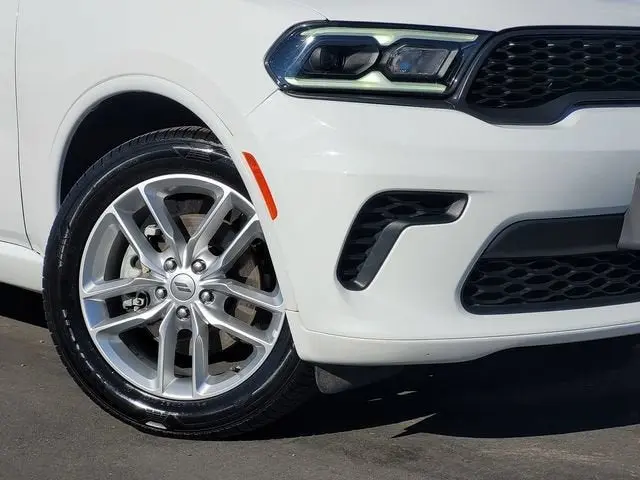 2023 Dodge Durango GT AWD photo 3