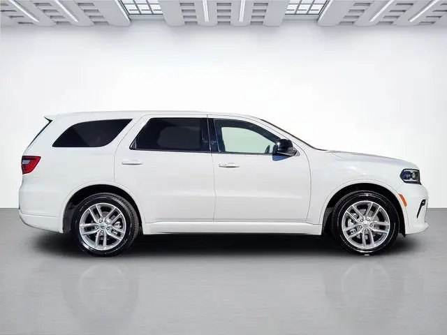 2023 Dodge Durango GT AWD photo 4