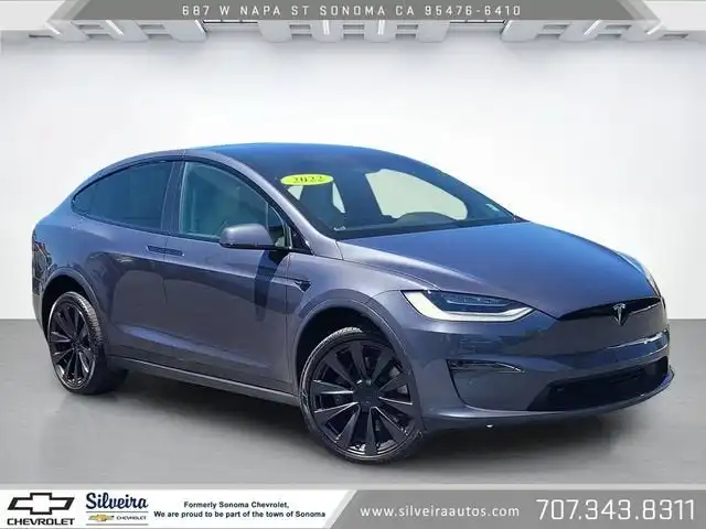 2022 Tesla Model X Long Range's photo
