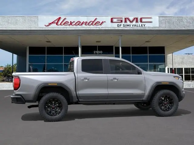2026 GMC Canyon Elevation 2WD Crew Cab Short Box photo 5