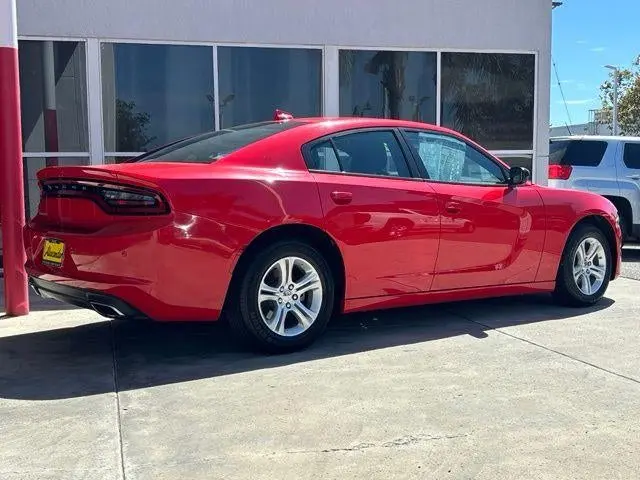 2023 Dodge Charger SXT photo 3