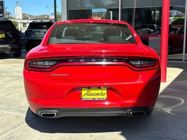 2023 Dodge Charger SXT photo 4