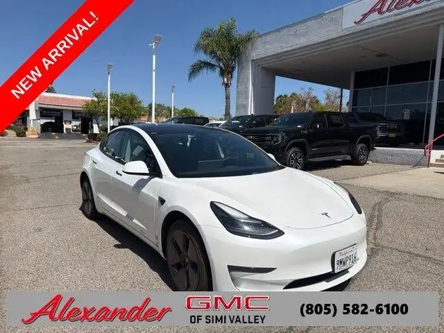 2021 Tesla Model 3 Standard Range Plus photo 1