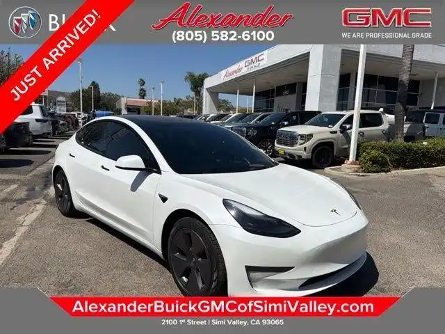 2023 Tesla Model 3 Base's photo