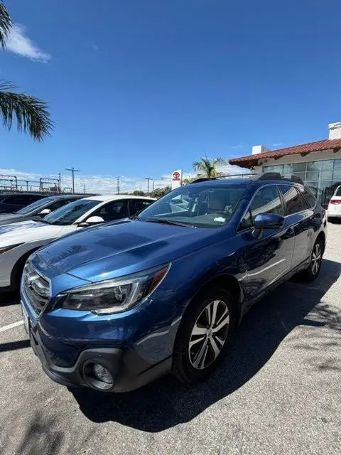 2019 Subaru Outback 3.6R Limited photo 3