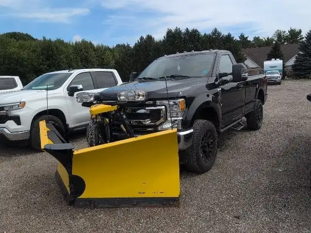 2021 Ford F-250 XLT 4x4 Regular Cab 142 in's photo