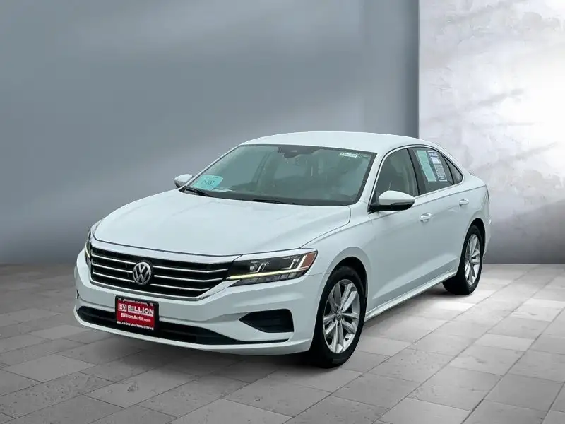 2020 Volkswagen Passat 2.0T SE Auto's photo
