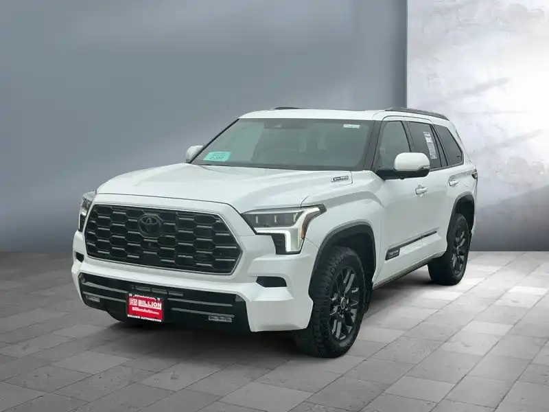 2024 Toyota Sequoia Platinum 4WD i-FORCE MAX Hybrid's photo