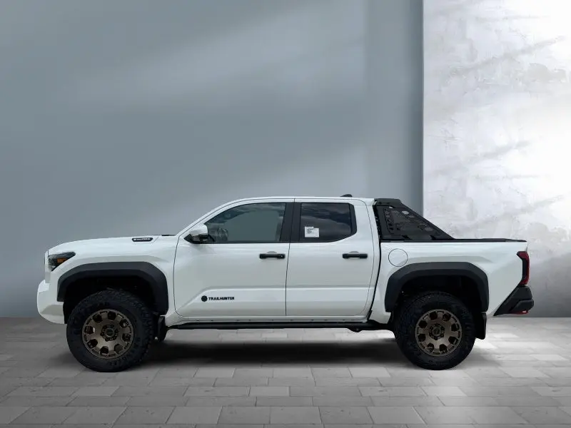 2026 Toyota Tacoma Trailhunter Hybrid 4WD Double Cab photo 3