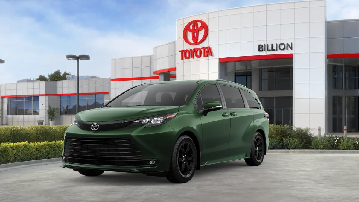 2026 Toyota Sienna Woodland Edition Hybrid AWD's photo