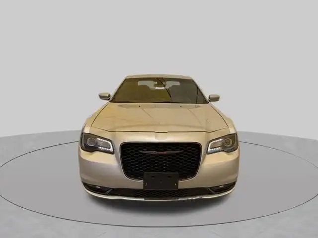 2023 Chrysler 300 S's photo