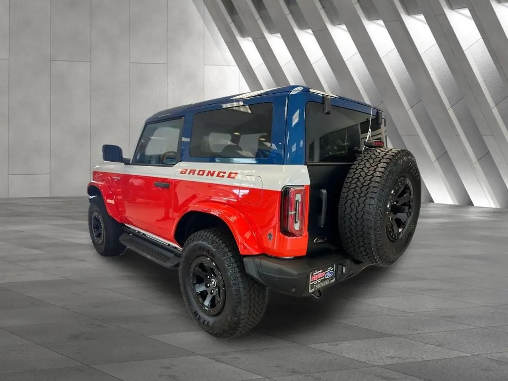 2025 Ford Bronco Stroppe 4x4 photo 5