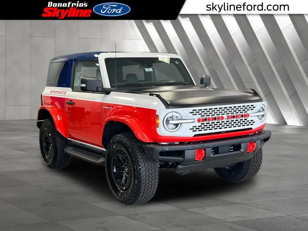 2025 Ford Bronco Stroppe 4x4 photo 1