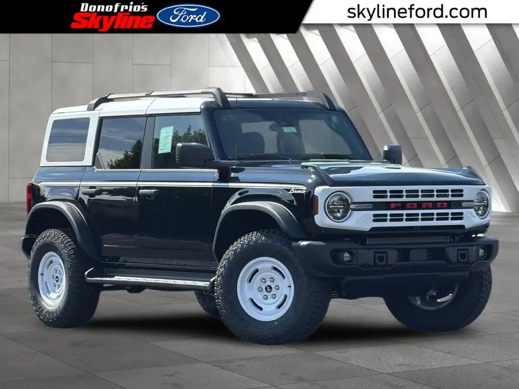 2026 Ford Bronco Heritage Edition 4x4's photo