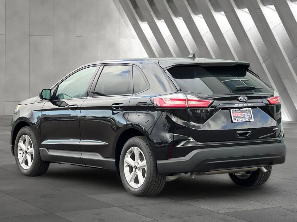 2024 Ford Edge SE AWD photo 5