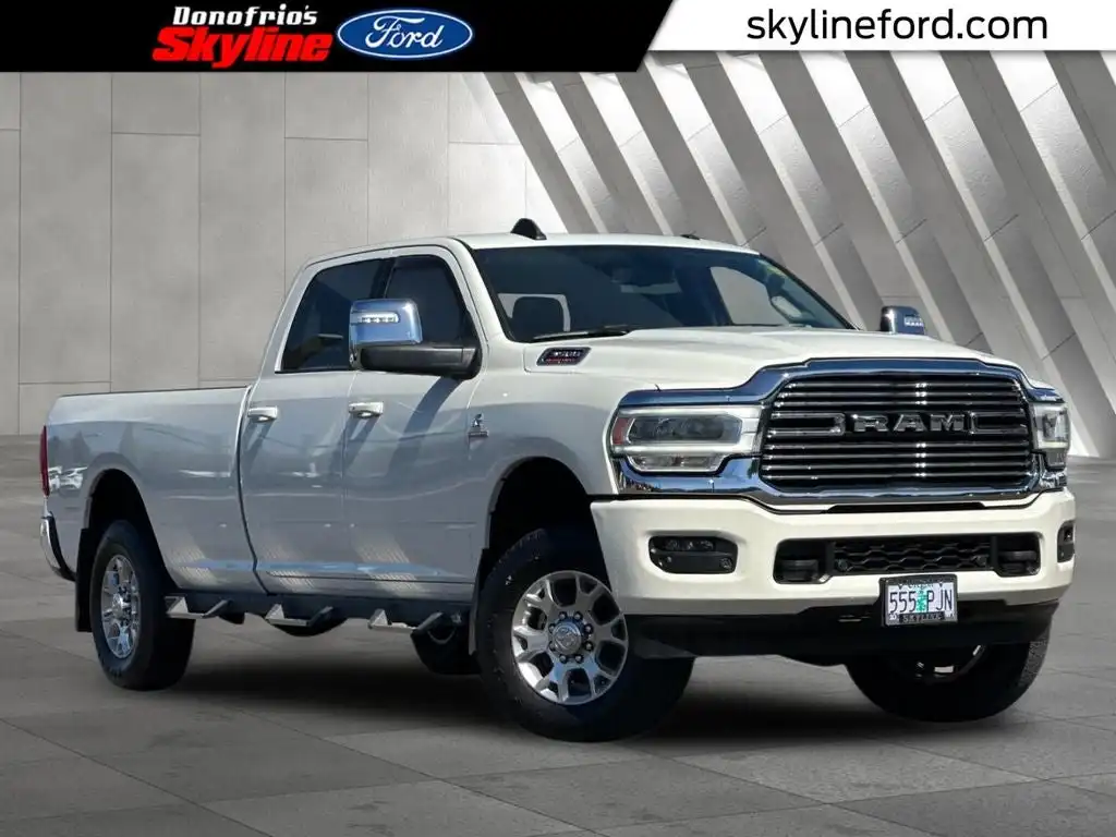 2023 RAM 3500 Laramie 4X4 Crew Cab LWB's photo