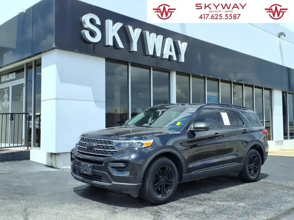 2023 Ford Explorer XLT RWD's photo