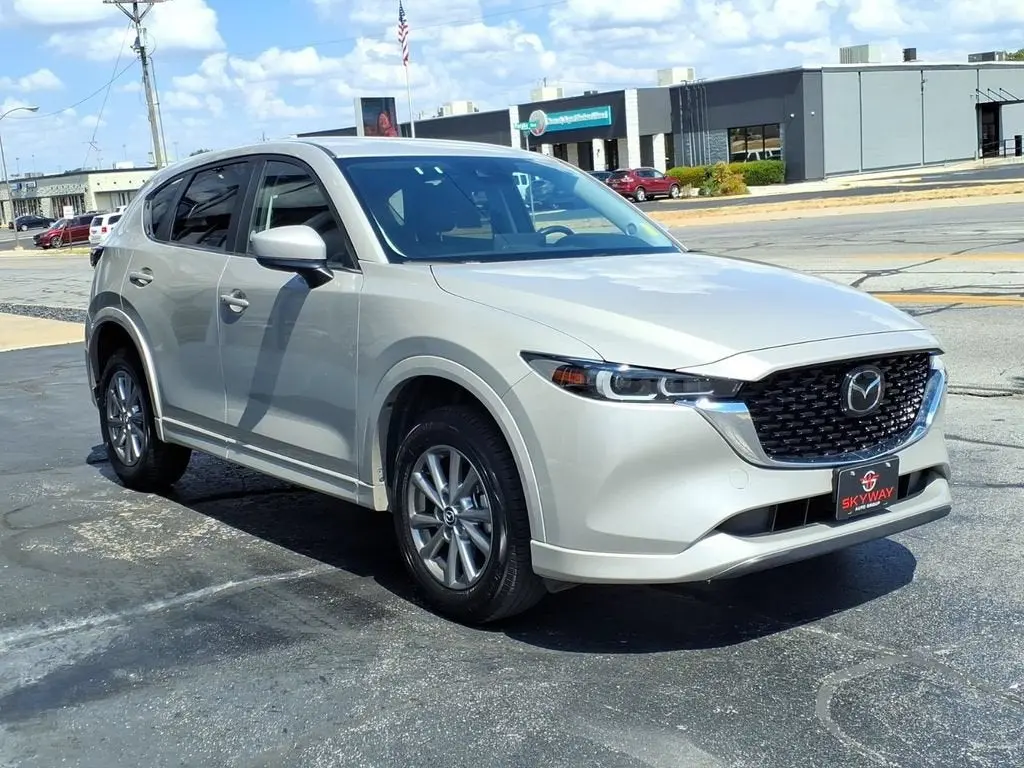 2025 Mazda CX-5 Select AWD Auto Package S photo 3
