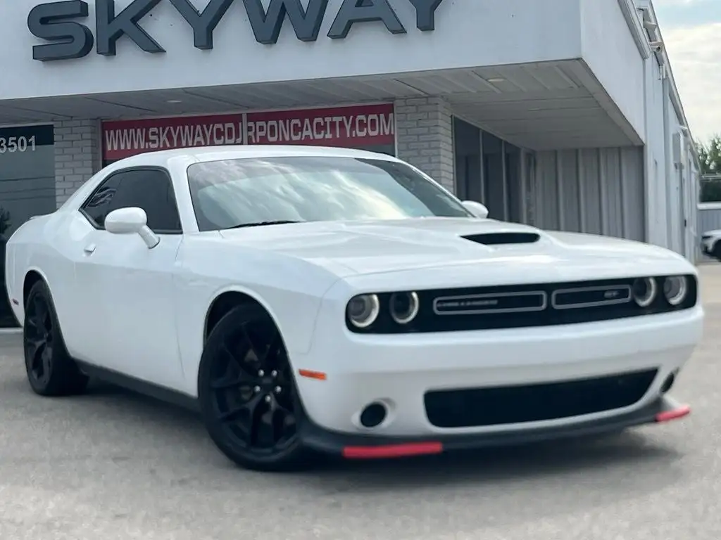 2023 Dodge Challenger GT Auto's photo