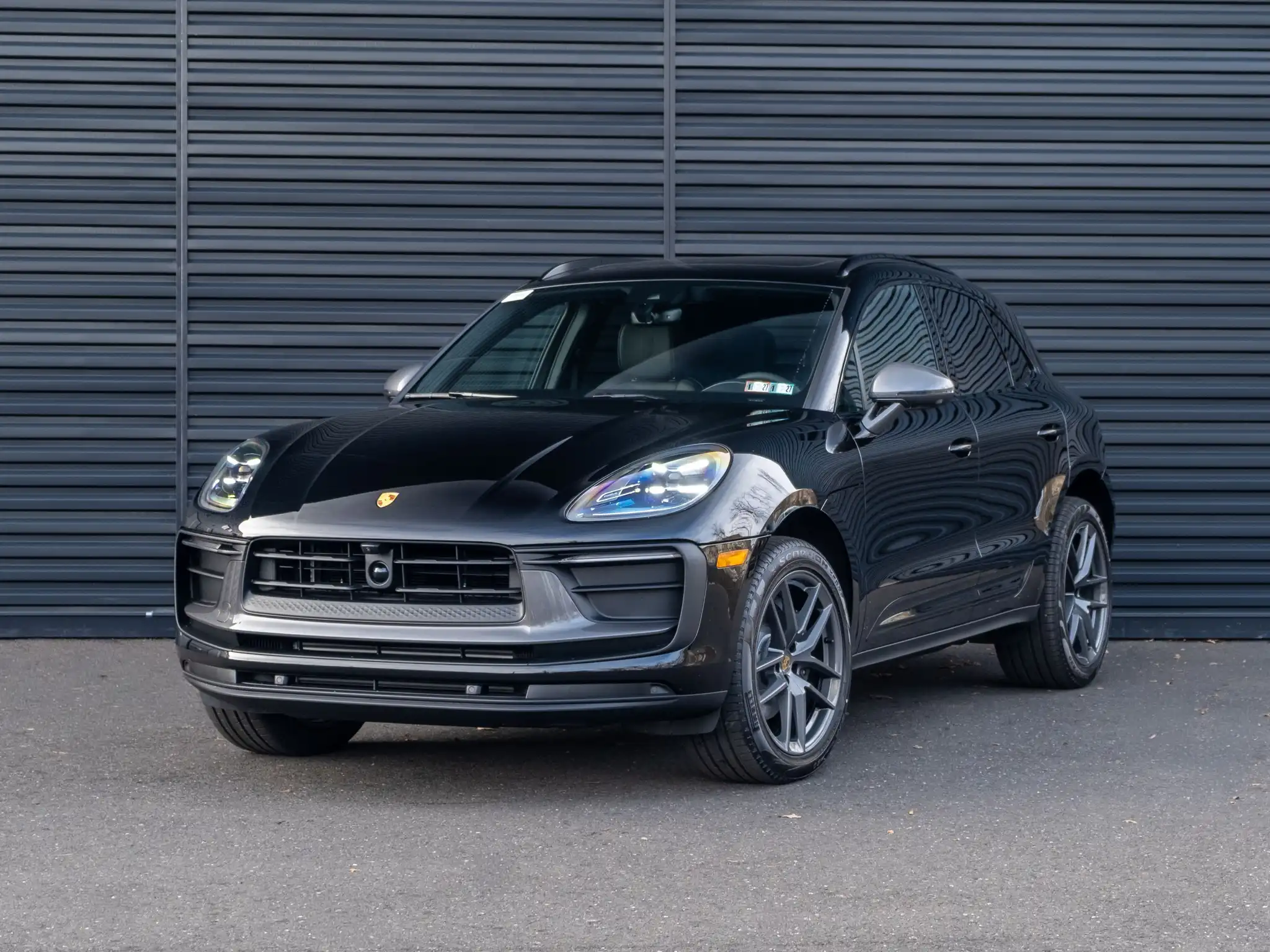 2026 Porsche Macan T's photo