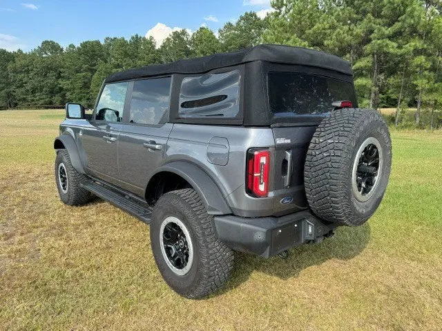 2023 Ford Bronco Outer Banks 4WD photo 4