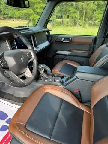 2023 Ford Bronco Outer Banks 4WD photo 5