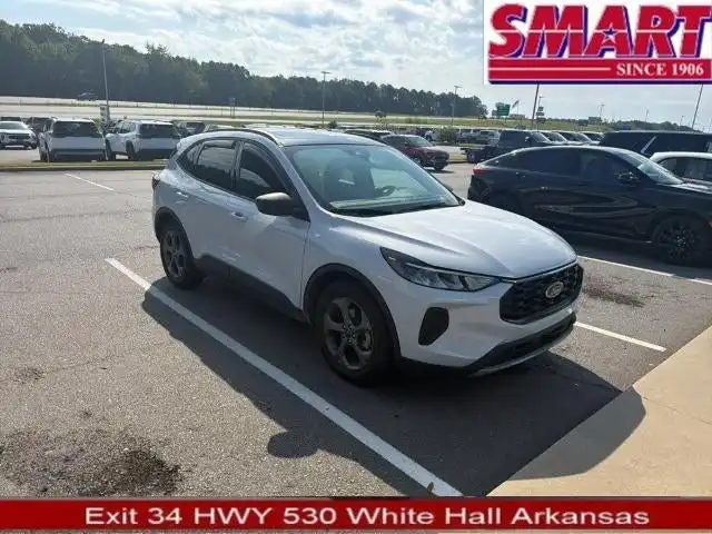 2025 Ford Escape ST-Line FWD's photo