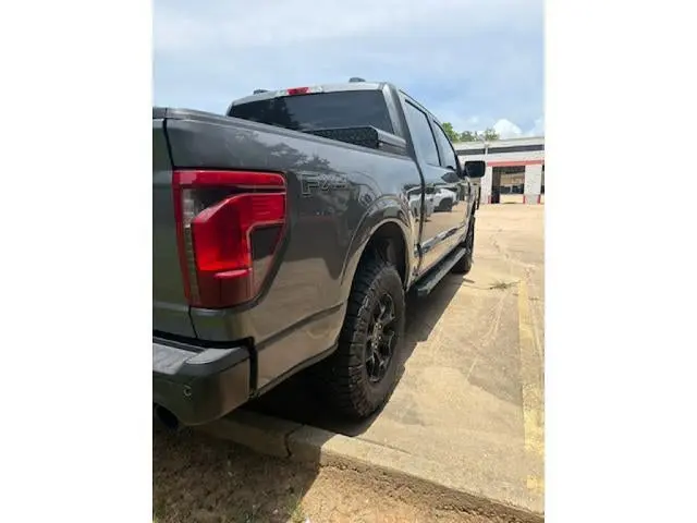2024 Ford F-150 STX 4x4 SuperCrew 5-1/2 Box photo 4