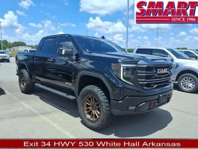 2022 GMC Sierra 4WD Crew Cab Short Box AT4's photo