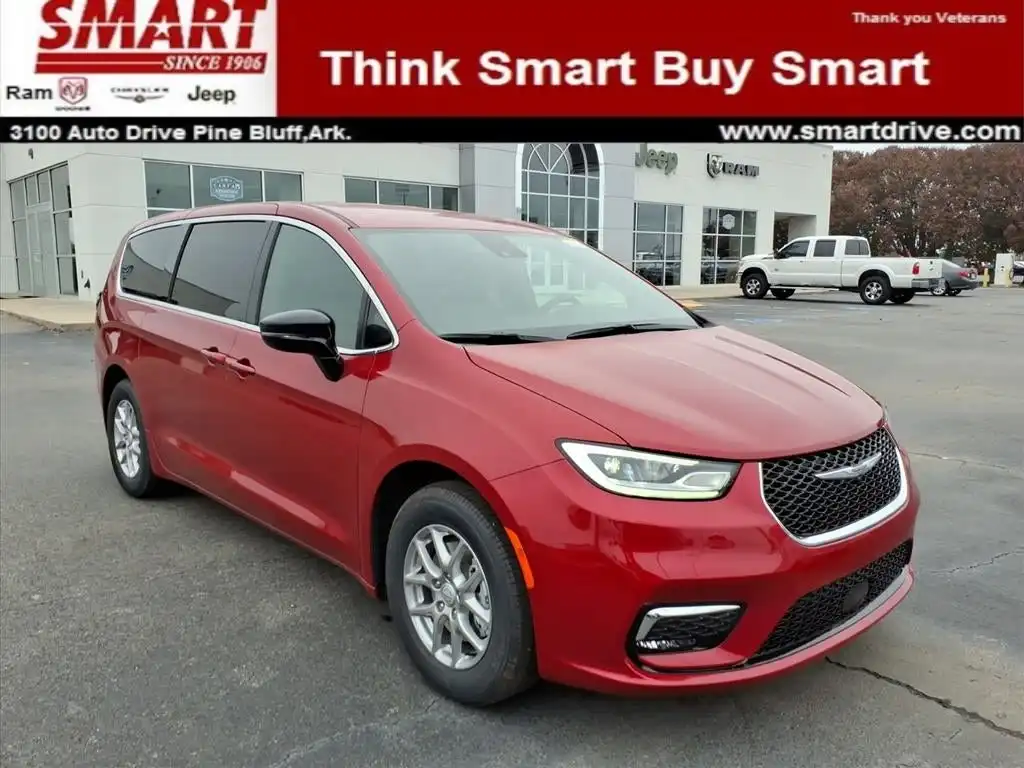 2026 Chrysler Pacifica Select's photo