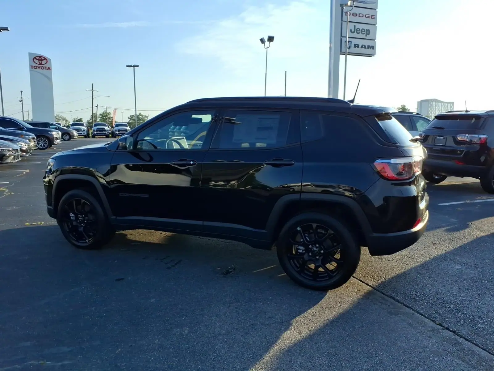 2026 Jeep Compass Altitude 4X4 photo 3