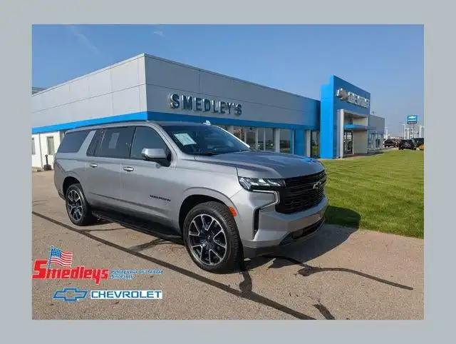 2023 Chevrolet Suburban 4WD 1500 RST's photo