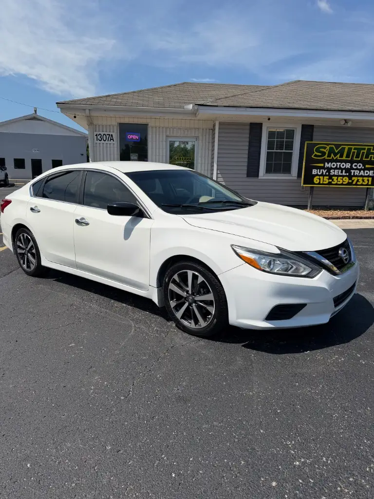 2017 Nissan Altima 2.5 S photo 1