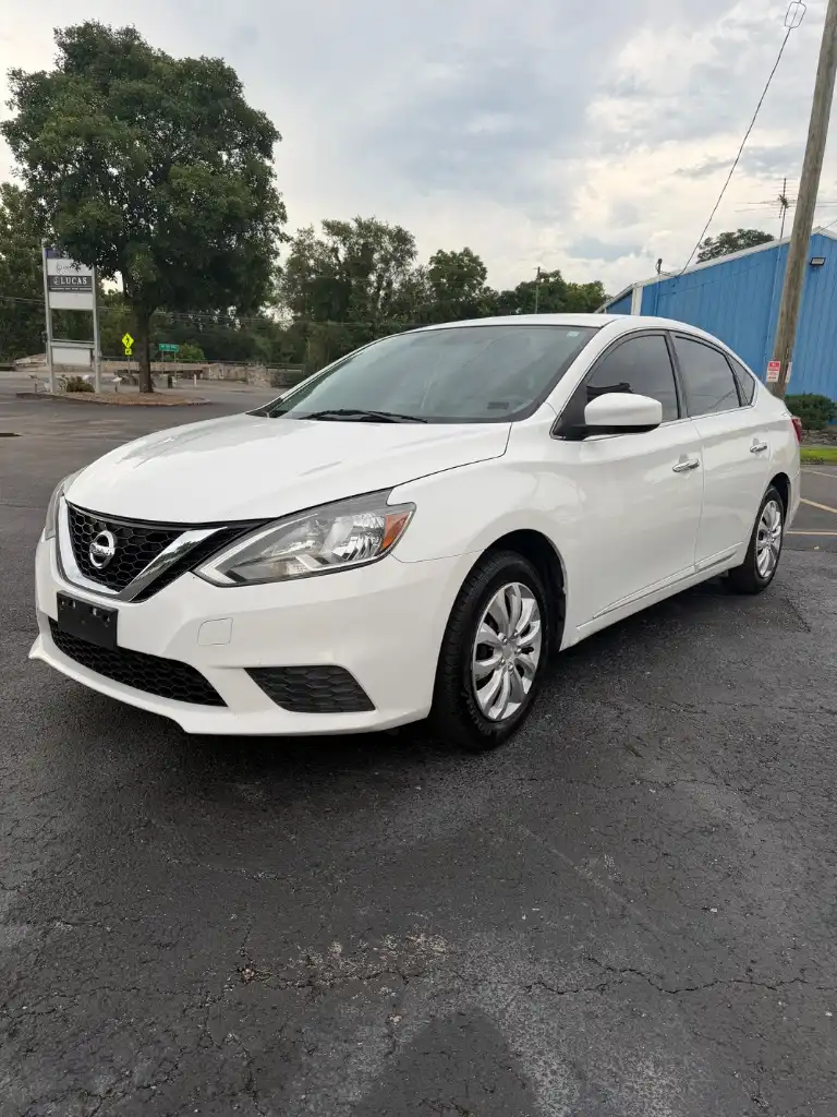 2016 Nissan Sentra S CVT's photo